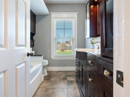 6 Hamilton Avenue, Brookfield, NS 