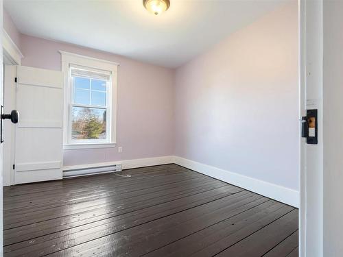 6 Hamilton Avenue, Brookfield, NS 