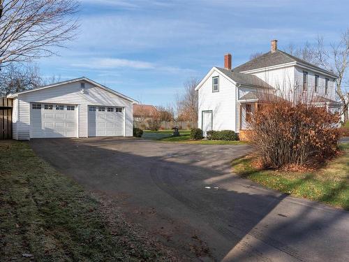 6 Hamilton Avenue, Brookfield, NS 