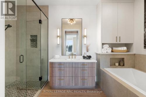 601 - 77 Yates Street, St. Catharines (Downtown), ON - Indoor Photo Showing Bathroom