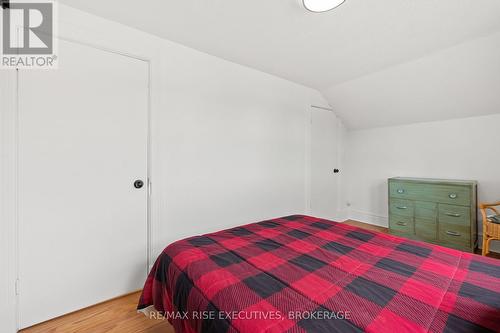 425 King Street W, Gananoque, ON - Indoor Photo Showing Bedroom