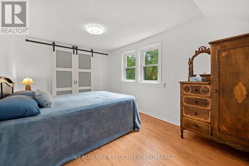 425 King Street W, Gananoque, ON - Indoor Photo Showing Bedroom