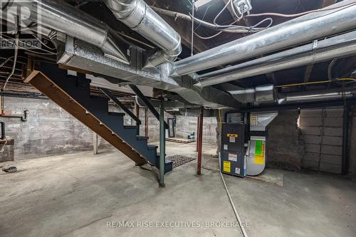 425 King Street W, Gananoque, ON - Indoor