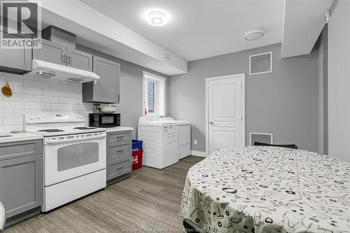 652 Bridge Unit# Lower, Windsor, ON - Indoor Photo Showing Kitchen