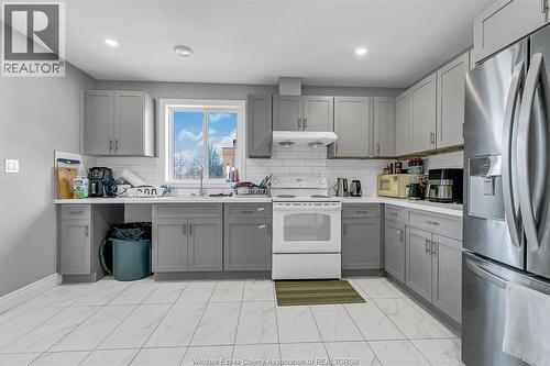 652 Bridge Unit# Main, Windsor, ON - Indoor Photo Showing Kitchen