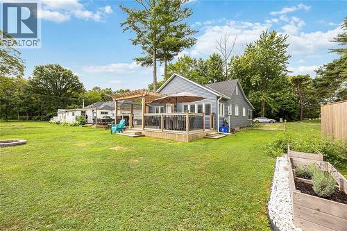 7790 Gallie Street, Plympton-Wyoming, ON - Outdoor With Backyard