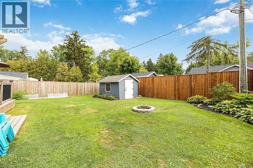 7790 Gallie Street, Plympton-Wyoming, ON - Outdoor With Backyard