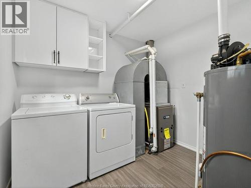 1815 Westminster Boulevard, Windsor, ON - Indoor Photo Showing Laundry Room
