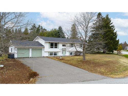 35 Peat Dr, Quispamsis, NB 