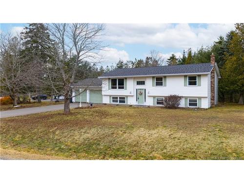 35 Peat Dr, Quispamsis, NB 
