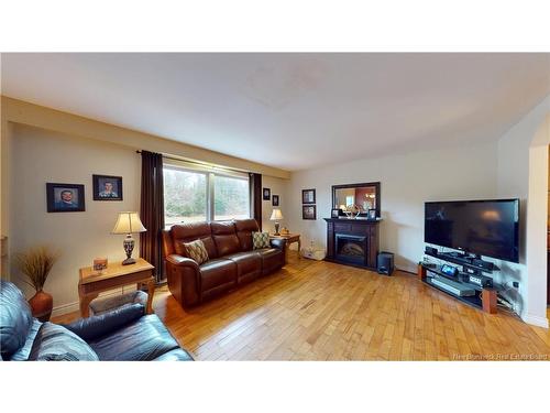 35 Peat Dr, Quispamsis, NB 