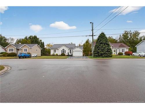 52 Frederic, Dieppe, NB 