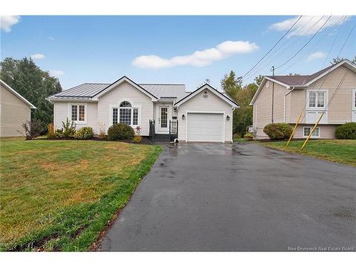 52 Frederic, Dieppe, NB 