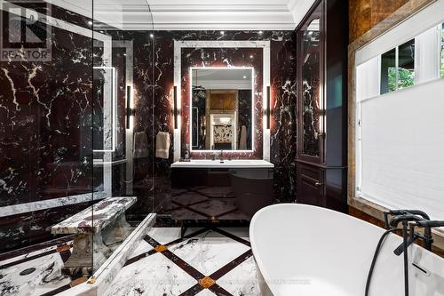 25 North Drive, Toronto, ON - Indoor Photo Showing Bathroom