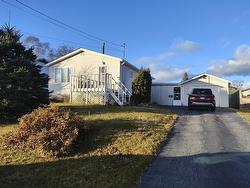 372 Montclair St N.  Thunder Bay, ON P7A 1M6