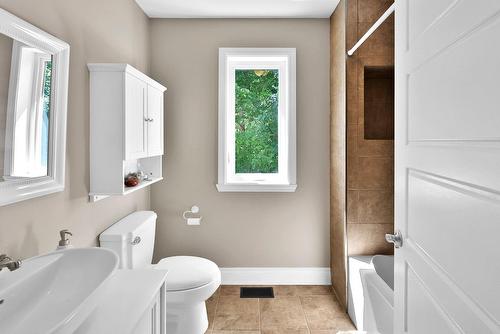 Bathroom - 1209 Rue Mathieu, Prévost, QC - Indoor Photo Showing Bathroom