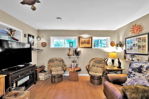 Intergenerational - 1209 Rue Mathieu, Prévost, QC - Indoor