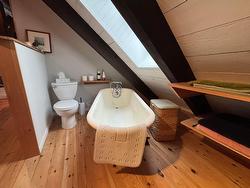 Salle de bains attenante à la CCP - 