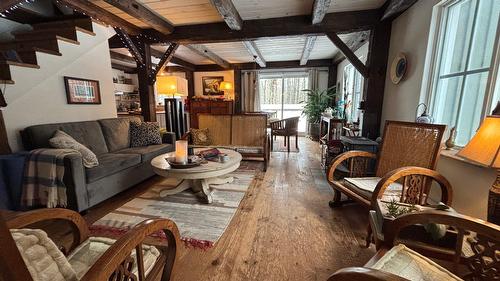 Overall view - 500 Ch. Élie, Sutton, QC - Indoor Photo Showing Living Room