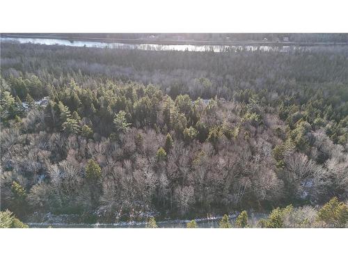 - Canal Rd, Canal, NB 