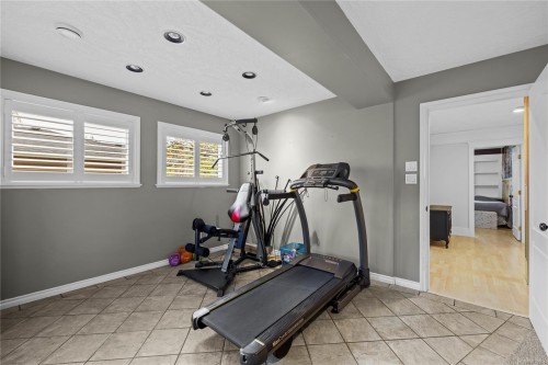 5670 Malibu Terr, Nanaimo, BC 