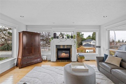 5670 Malibu Terr, Nanaimo, BC 