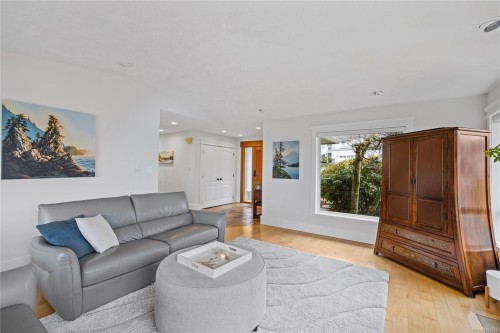 5670 Malibu Terr, Nanaimo, BC 