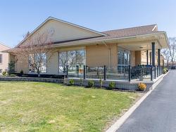 420 EAST Street NORTH Sarnia, ON N7T 6Y5