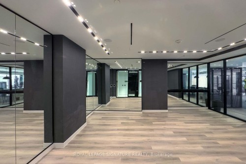 2010-117 Broadway Avenue, Toronto, ON - Indoor Photo Showing Other Room