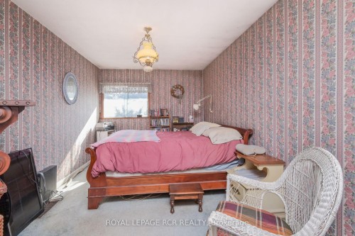 19455 Shaws Creek Road, Caledon, ON - Indoor Photo Showing Bedroom