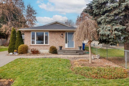 130 Peter Street, East Gwillimbury, ON - Outdoor