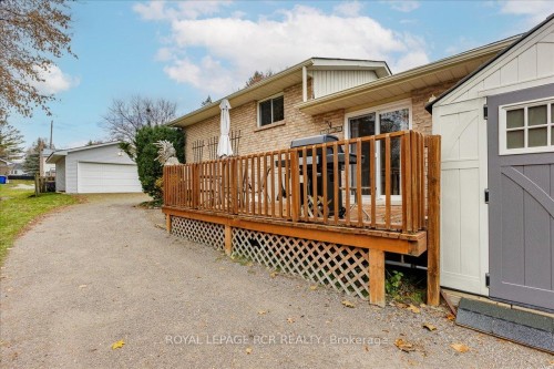 130 Peter Street, East Gwillimbury, ON - Outdoor With Deck Patio Veranda With Exterior