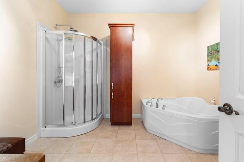 Salle de bains - 238 Rue Elzéar-Verreault, Québec (Beauport), QC - Indoor Photo Showing Bathroom
