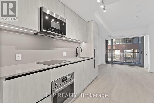 613 - 35 Parliament Street, Toronto, ON - Indoor Photo Showing Kitchen