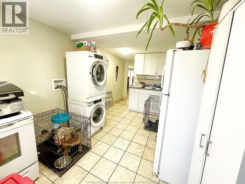 1143 Langlois, Windsor, ON - Indoor Photo Showing Laundry Room