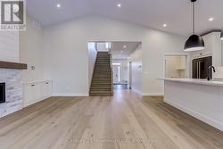 Similar Huron Build - 