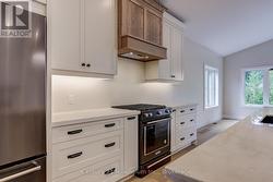 Similar Huron Build - 