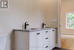 Similar Huron Build - 