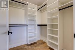 Similar Huron Build - 