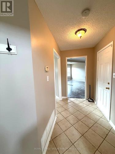594 Flagstone Court, Oshawa, ON - Indoor Photo Showing Other Room