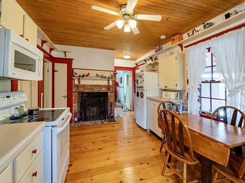 2133 Highway 3, Barrington, NS 