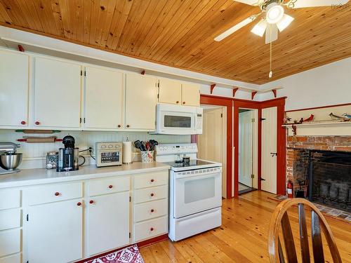 2133 Highway 3, Barrington, NS 