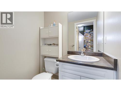 200 Black Forest Trail Unit# 501, Invermere, BC - Indoor Photo Showing Bathroom