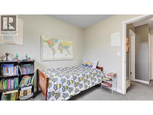 200 Black Forest Trail Unit# 501, Invermere, BC - Indoor Photo Showing Bedroom