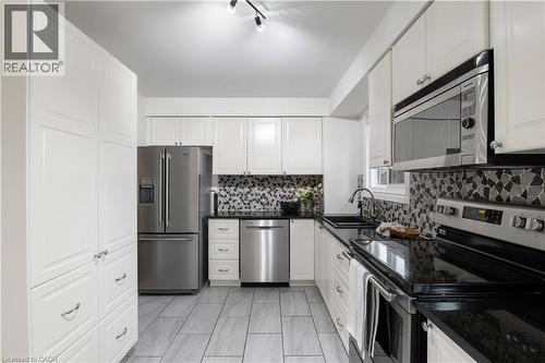 60 Devonglen Drive, Kitchener, ON - Indoor Photo Showing Kitchen With Stainless Steel Kitchen