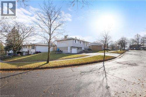 60 Devonglen Drive, Kitchener, ON - Outdoor