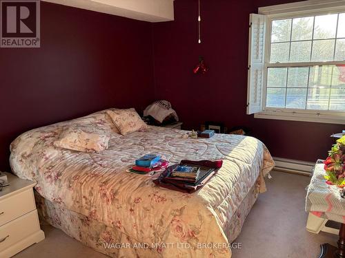 303 - 7 Centre Street, Greater Napanee (Greater Napanee), ON - Indoor Photo Showing Bedroom