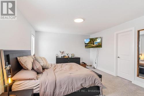 1362 Bush Hill Link, London North (North S), ON - Indoor Photo Showing Bedroom