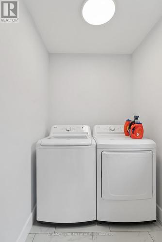 1362 Bush Hill Link, London North (North S), ON - Indoor Photo Showing Laundry Room
