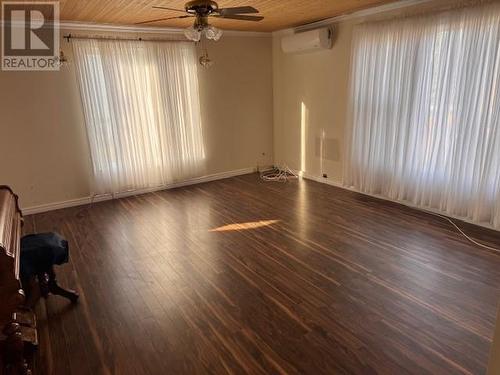 34 Legion Road, Eastport, NL - Indoor Photo Showing Other Room